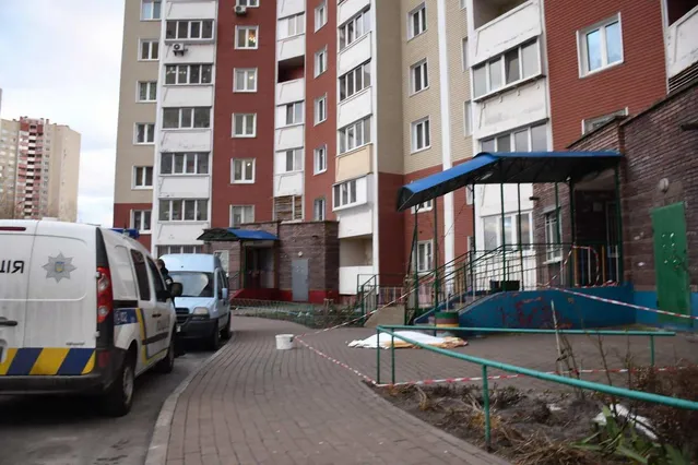 Донька викинула труп матері на вулицю у Києві