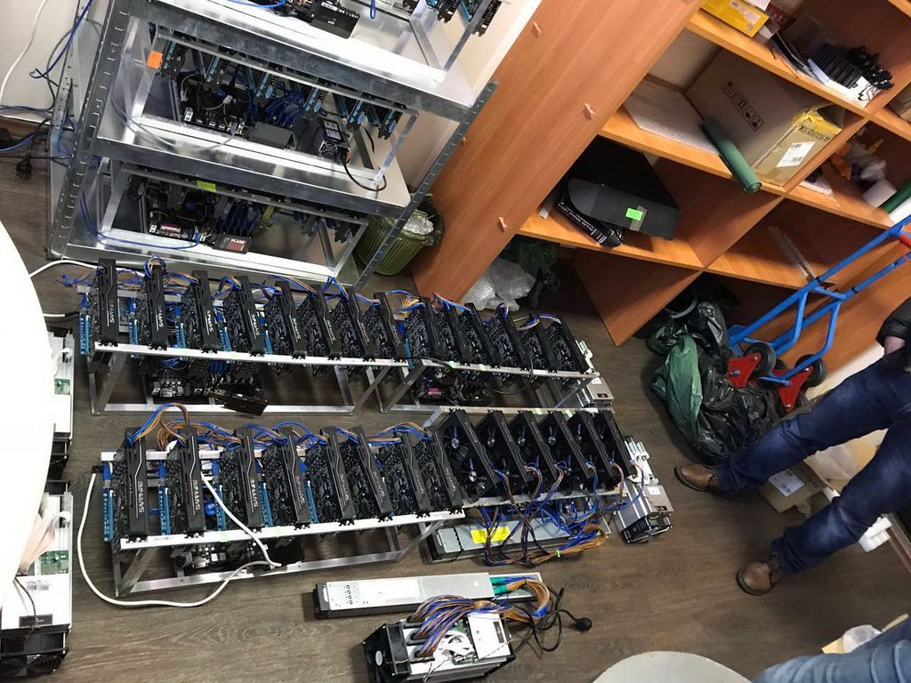 В Україні викрито схему фінансування бойовиків "ЛДНР" через криптовалюти В Україні викрито схему фінансування бойовиків "ЛДНР" через криптовалюти