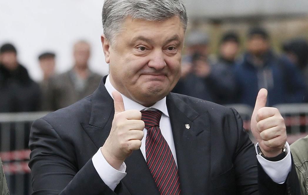 Порошенко подякував маленькому українцеві, який знайшов помилку про літак "Мрія"