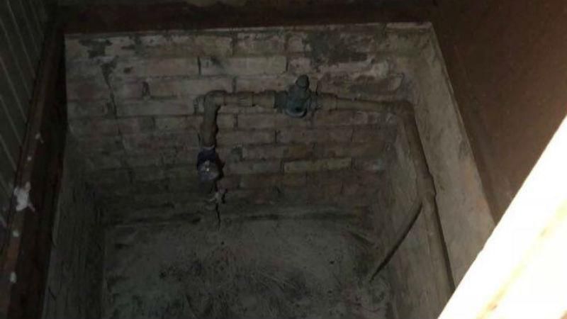 В Киеве убили мужчину, а тело залили бетоном В Киеве убили мужчину, а тело залили бетоном