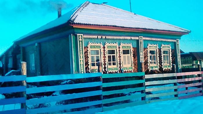 Будинок Єльцина вщент згорів у Росії: опубліковано фото та відео