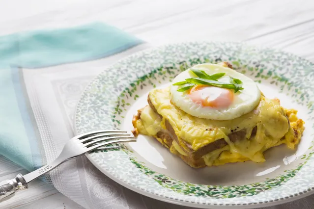 Сніданок в ліжко на 14 лютого: рецепт сендвічу крок-мадам 