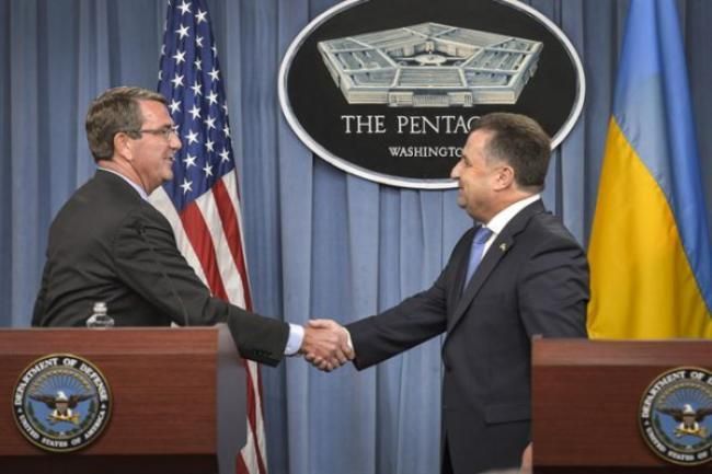 Полторак зустрівся з міністром оборони США