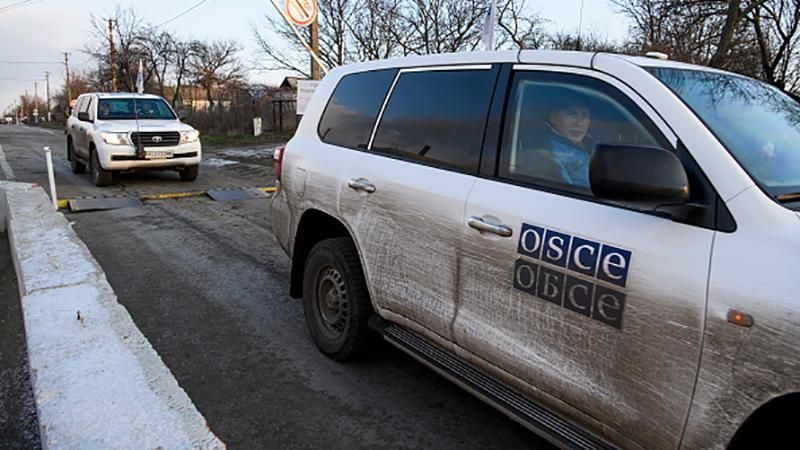 Терористи відкрили вогонь по спостерігачах ОБСЄ під Ясинуватою