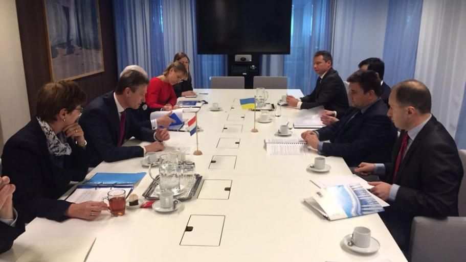 З'явилась інформація про результати візиту Клімкіна до Нідерландів З'явилась інформація про результати візиту Клімкіна до Нідерландів