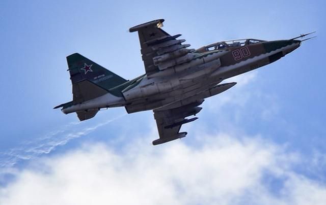 Збиття російського літака Су-25 в Сирії: пілот загинув Збиття російського літака Су-25 в Сирії: пілот загинув