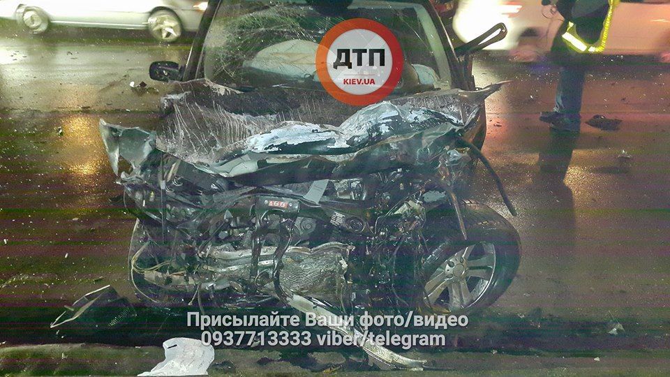 Пьяный водитель устроил смертельное ДТП в Киеве: жуткие фото и видео