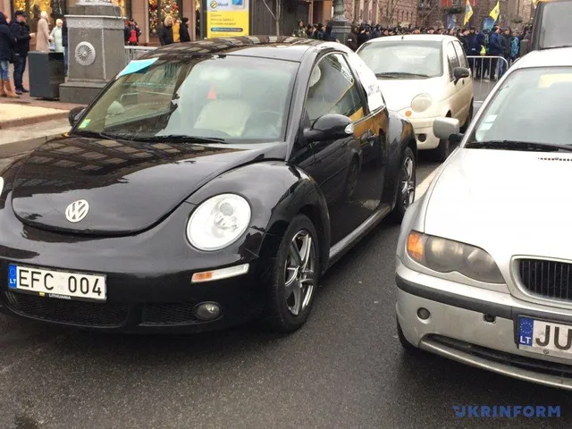 Власники авто на "євробляхах" вийшли на протест у Києві