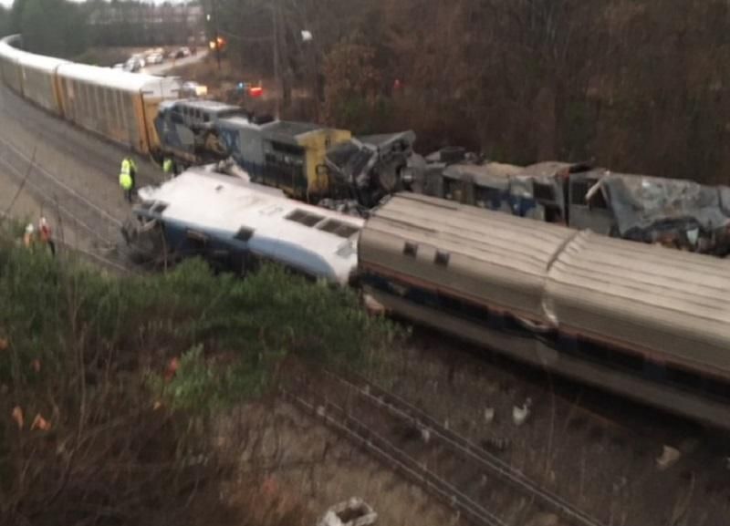 В США зіткнулися потяги, є загиблі В США зіткнулися потяги, є загиблі