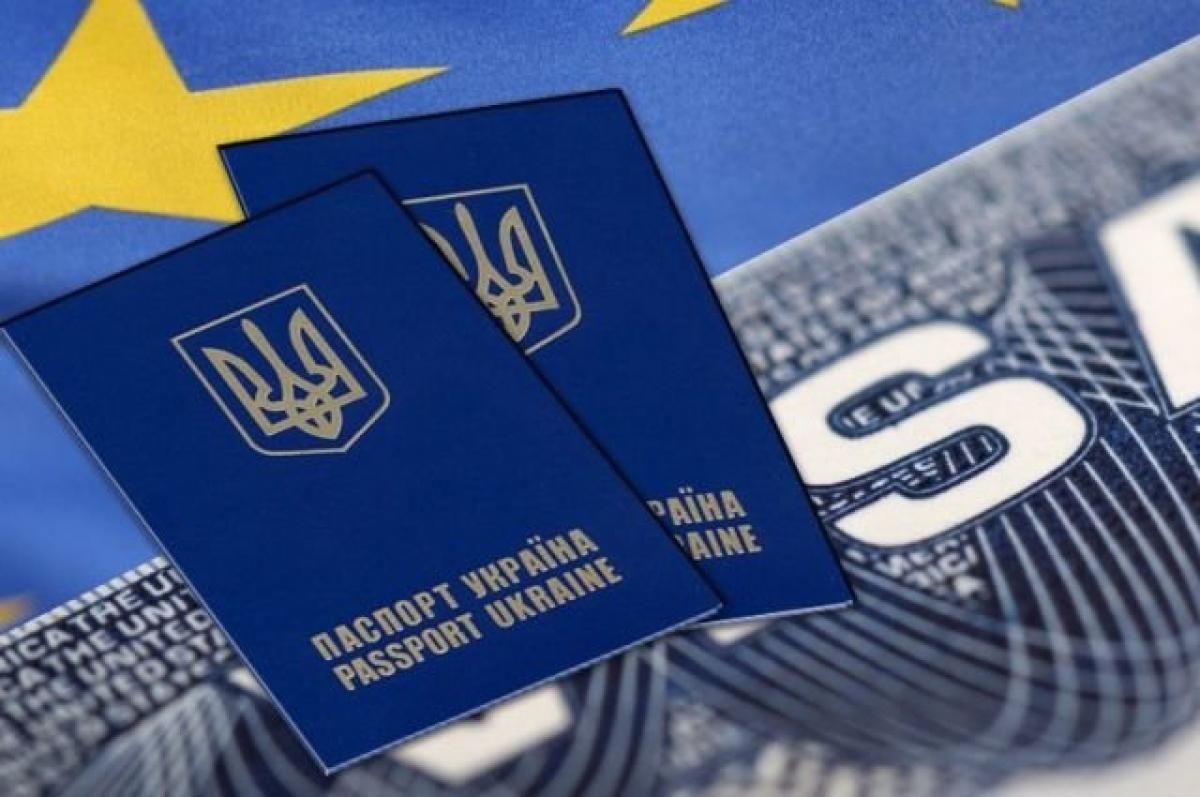 Скільки українців мріють про еміграцію: вражаючі дані