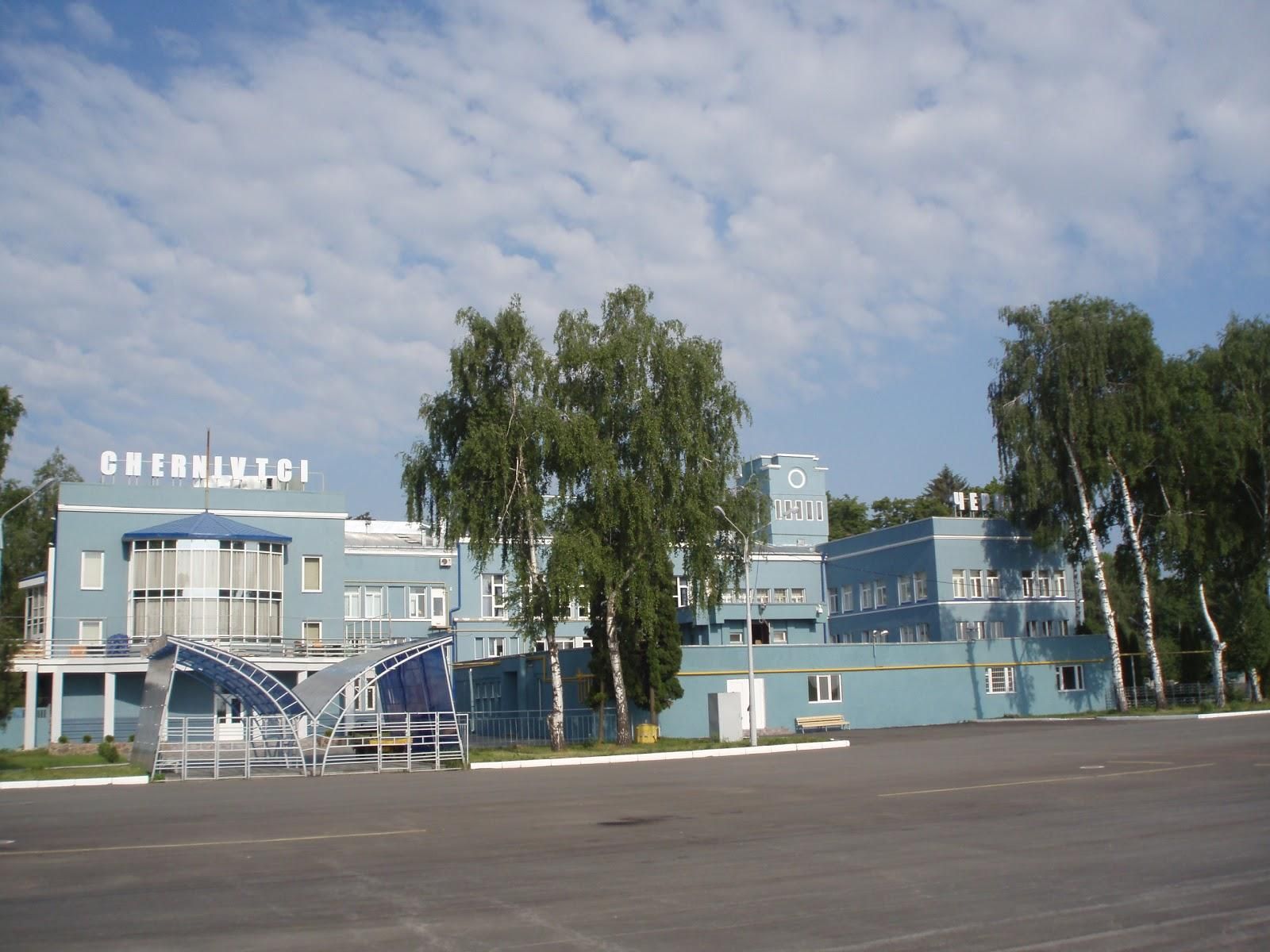 Один із аеропортів України хочуть назвати на честь Леоніда Каденюка Один із аеропортів України хочуть назвати на честь Леоніда Каденюка