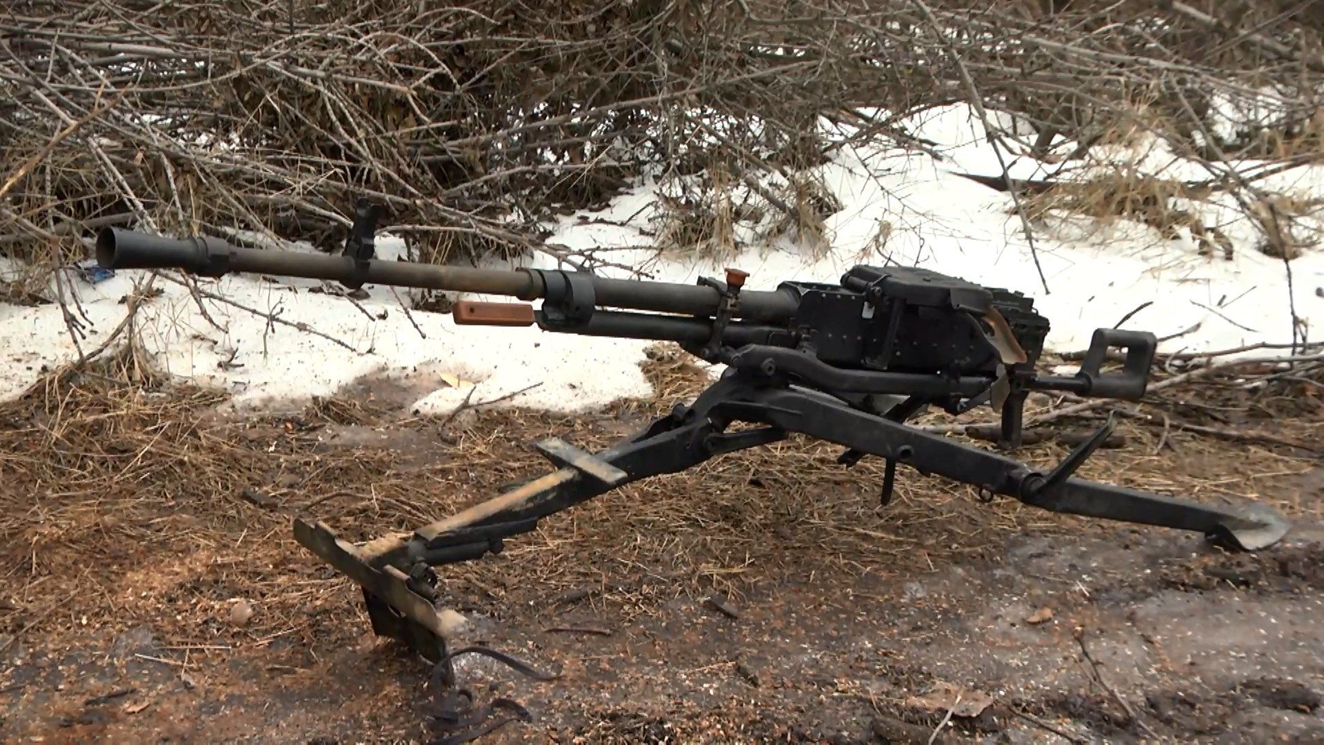 Украинские бойцы захватили оружие боевиков Украинские бойцы захватили оружие боевиков