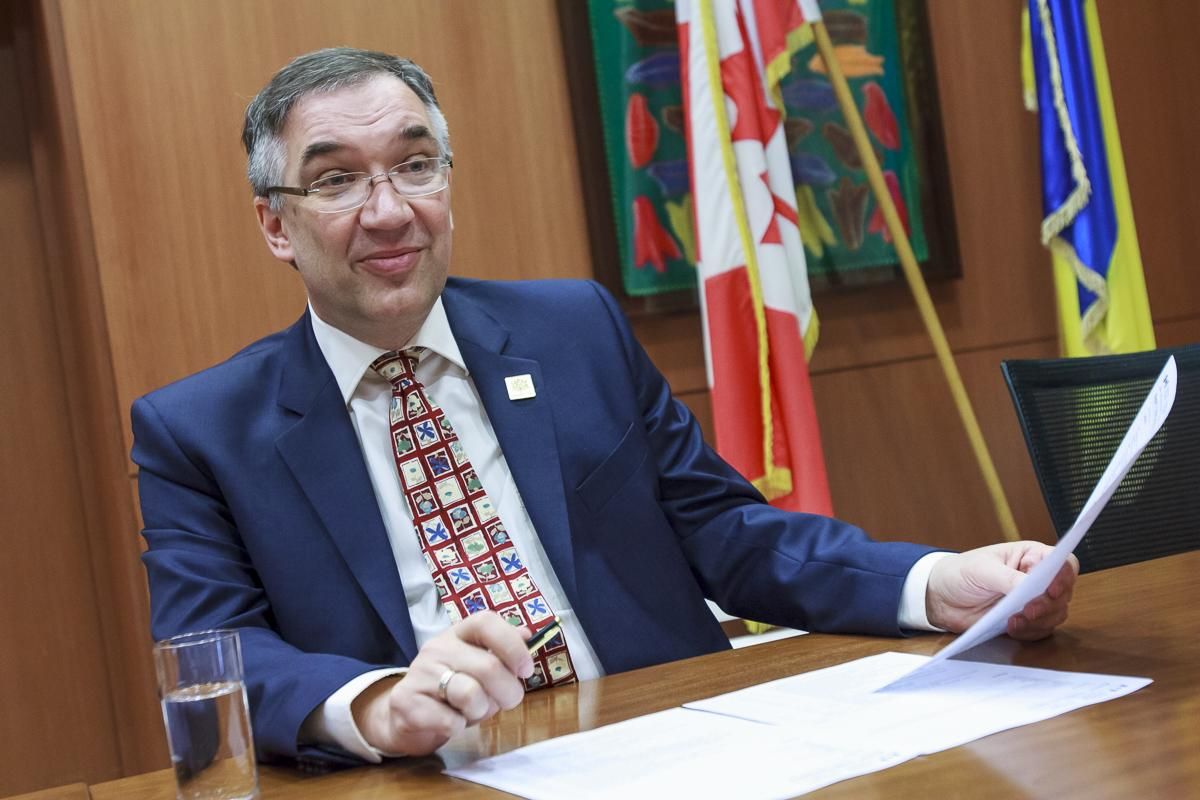 Посол Канади застеріг Україну від наслідків створення "Національних дружин" Посол Канади застеріг Україну від наслідків створення "Національних дружин"