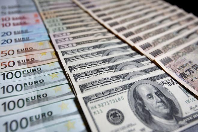 Готівковий курс валют на 06-02-2018: курс долару та євро