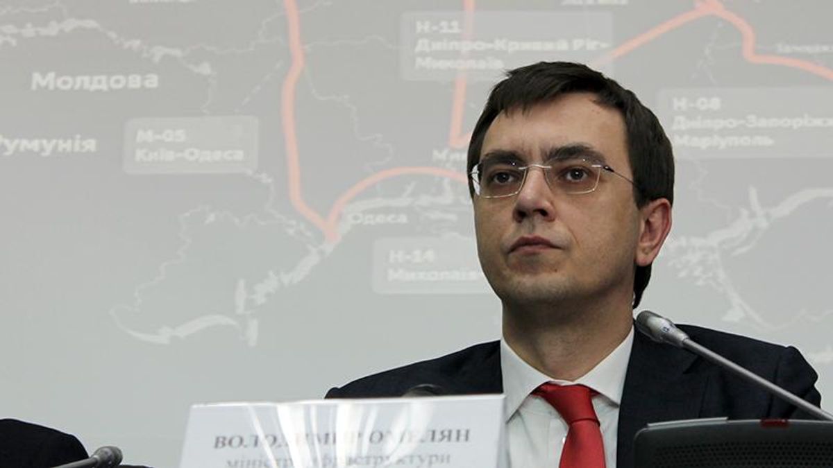 Омелян анонсував значні зміни в роботі "Укравтодору" Омелян анонсував значні зміни в роботі "Укравтодору"