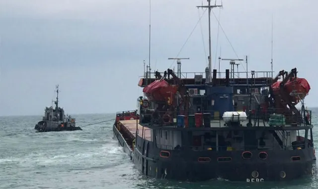 Біля берегів окупованого Криму затонуло судно Біля берегів окупованого Криму затонуло судно