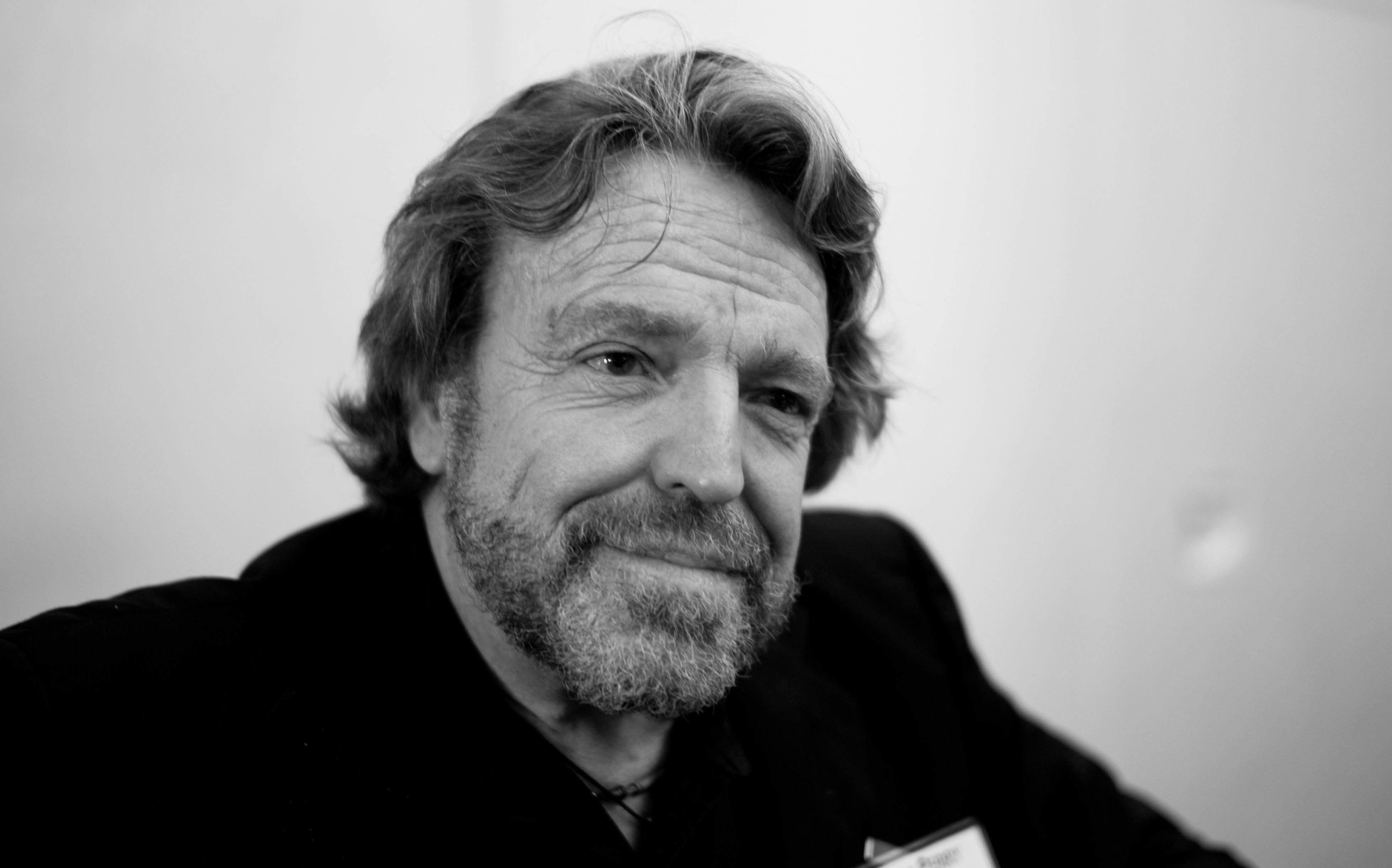 Умер Джон Перри Барлоу - один из основателей интернета Умер Джон Перри Барлоу - один из основателей интернета