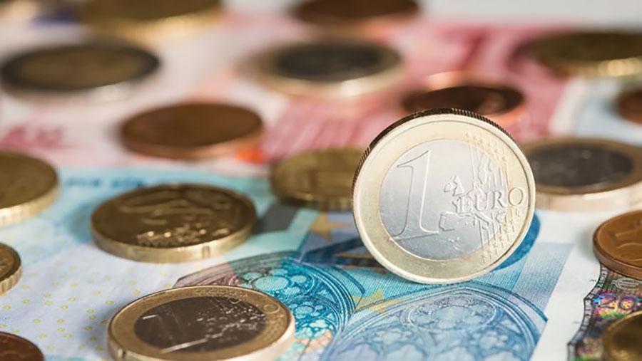 Готівковий курс валют на 09-02-2018: курс долару та євро Готівковий курс валют на 09-02-2018: курс долару та євро