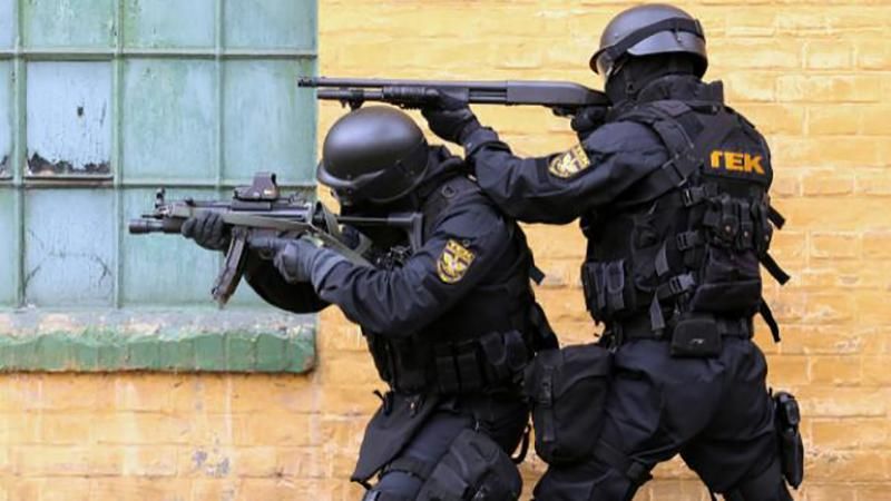 Угорські правоохоронці розпочали полювання на українців, – ЗМІ Угорські правоохоронці розпочали полювання на українців, – ЗМІ