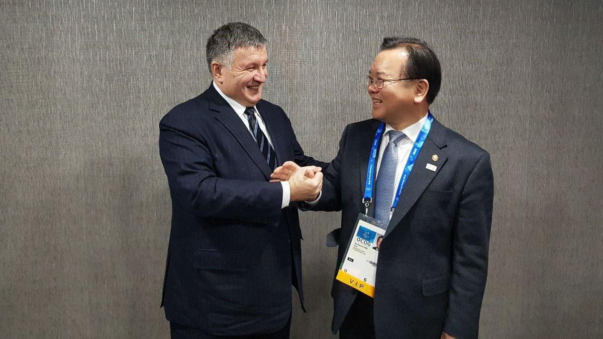 МВС планує домовитися про взаємне визнання водійських посвідчень з Південною Кореєю МВС планує домовитися про взаємне визнання водійських посвідчень з Південною Кореєю