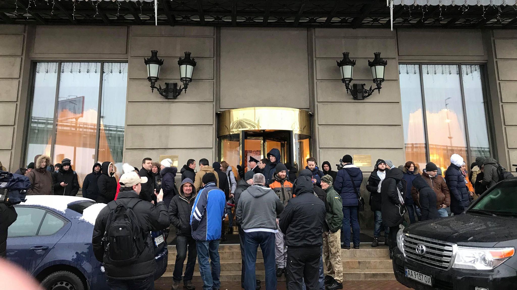 Це тиск з боку української влади – Саакашвілі про інцидент в готелі Це тиск з боку української влади – Саакашвілі про інцидент в готелі