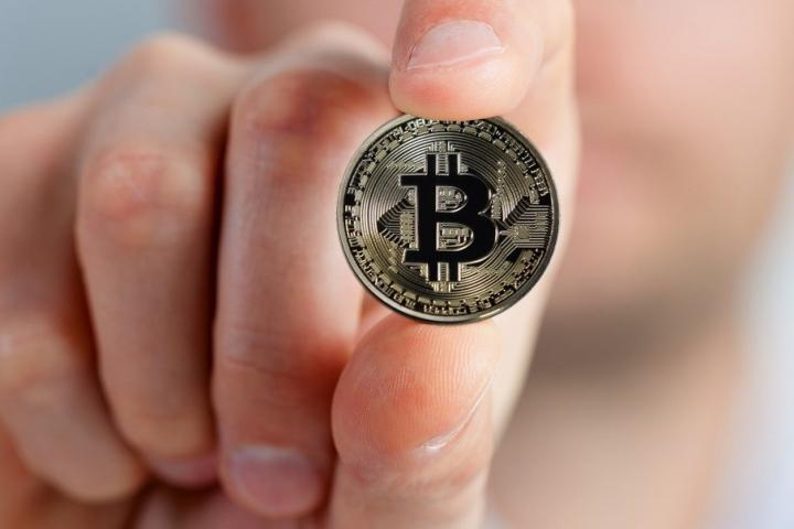 Шотландская баронесса запускает собственную криптовалюту для женщин