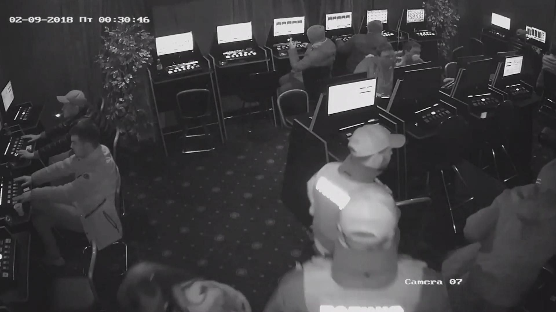 Смертельный рейд во Львове: Во время ночной проверки полицейских скончался молодой человек Смертельный рейд во Львове: Во время ночной проверки полицейских скончался молодой человек