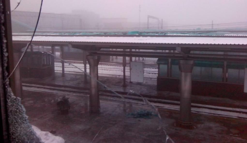 "Русский мир" довів: з'явились фото зруйнованого вокзалу в Донецьку