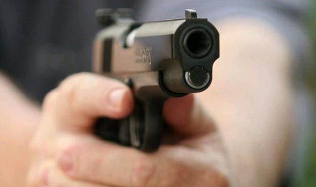 Полицейский застрелил гражданского из-за бытовой ссоры, - штаб АТО