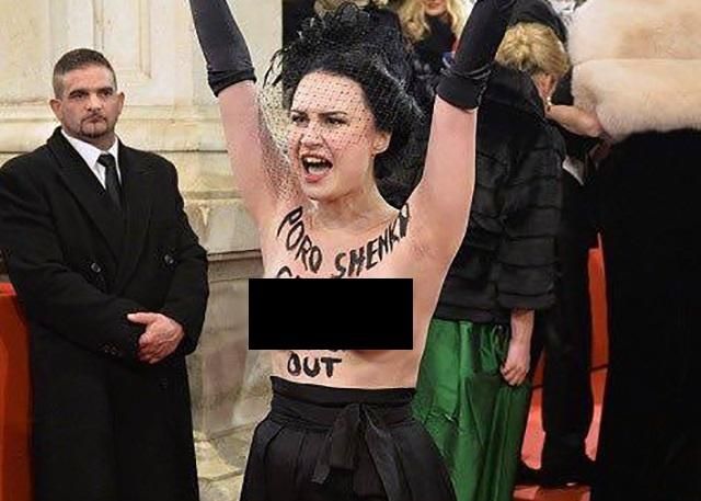 "Російські брати привели": стало відомо, як активістка Femen потрапила на Віденський бал