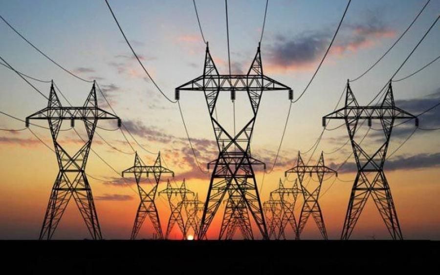 У прифронтовій Мар'їнці без світла залишилися 300 домівок, для ремонту потрібна "тиша" У прифронтовій Мар'їнці без світла залишилися 300 домівок, для ремонту потрібна "тиша"