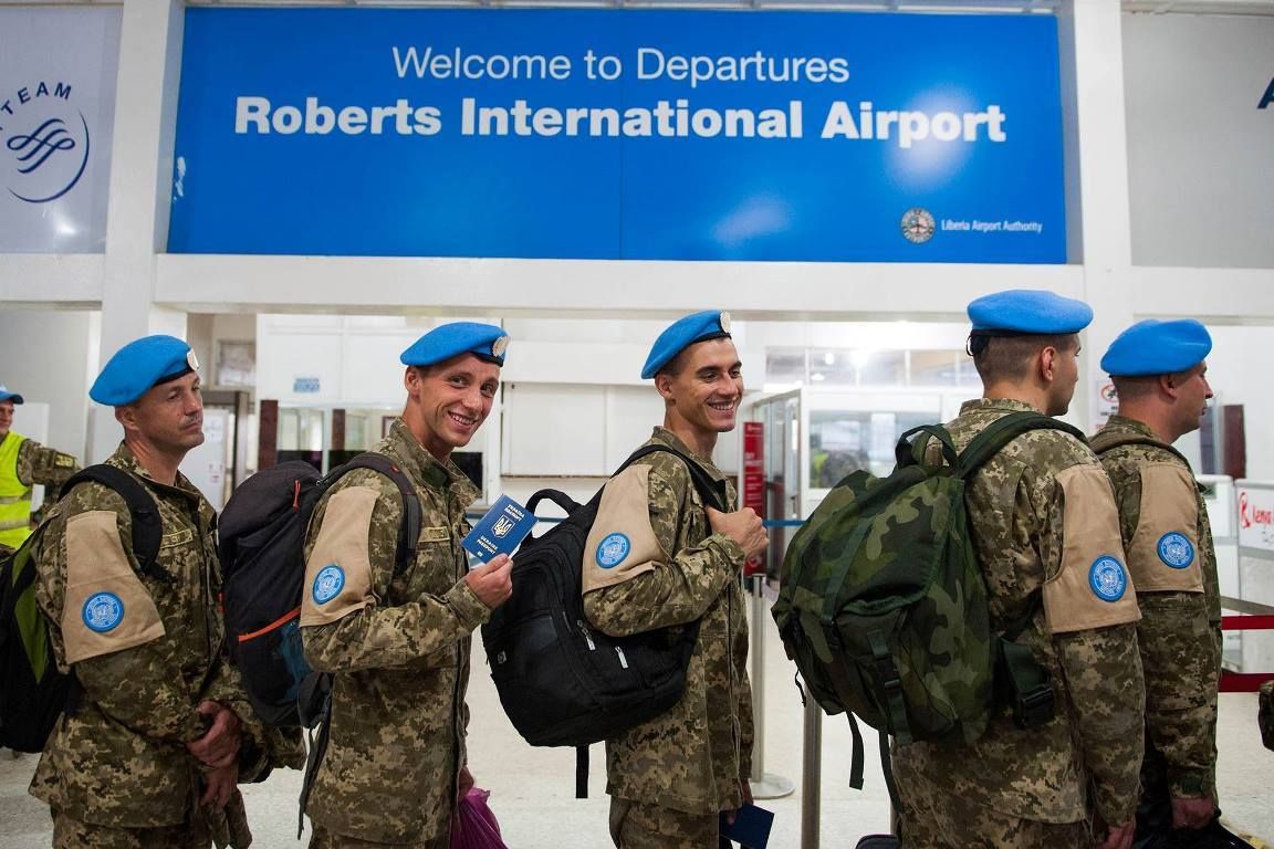 Українські миротворці повертаються з Ліберії після 14-річної місії 