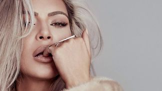 Кім Кардашян показала надміру відверте декольте в Instagram: фото (18+)