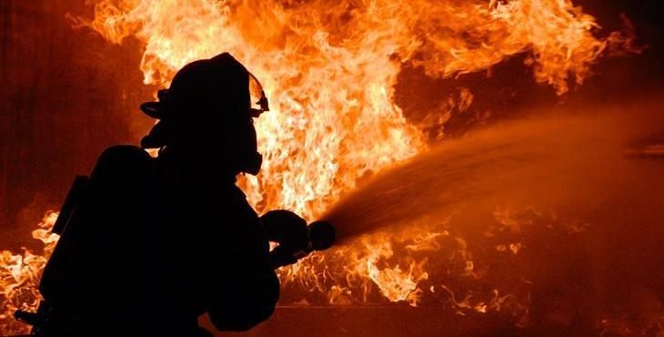 В окупованому Донецьку спалахнула пожежа в адміністрації: загинуло 2 людей