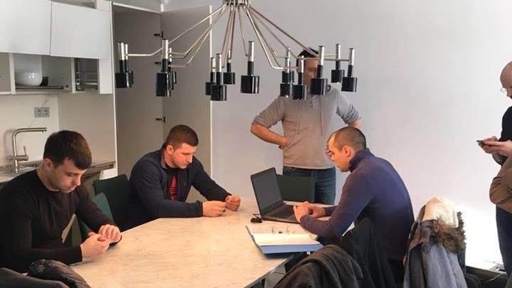 Депутат Рибалка заявляє про обшук співробітниками ГПУ квартири його сестри в Парижі Депутат Рибалка заявляє про обшук співробітниками ГПУ квартири його сестри в Парижі