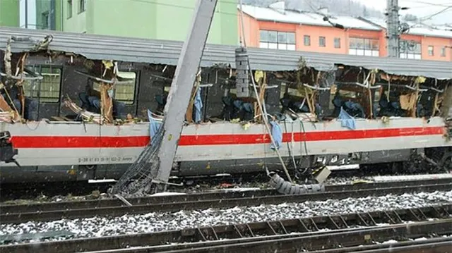 Зіткнення потягів в Австрії Зіткнення потягів в Австрії