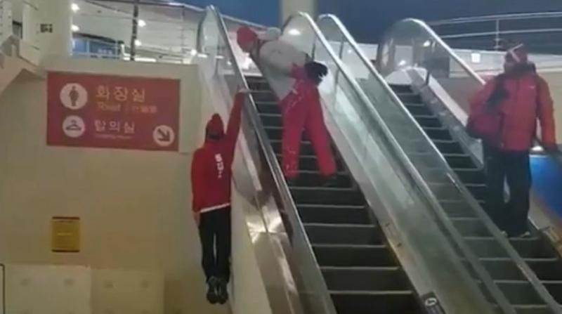 "Мы нашли наилучшего спортсмена": в сети набирает популярность видеоролик об олимпийце-супермене "Мы нашли наилучшего спортсмена": в сети набирает популярность видеоролик об олимпийце-супермене