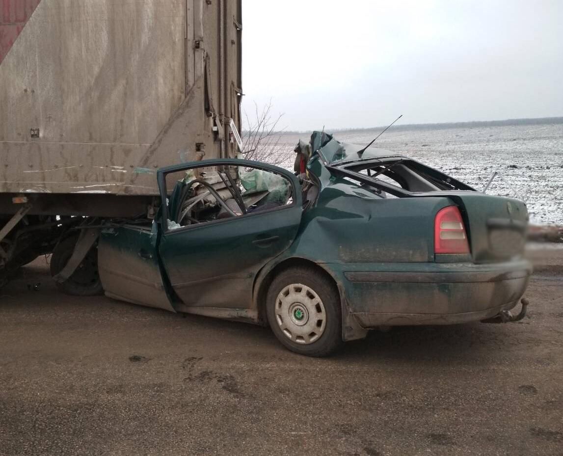 Авто смяло как консервную банку: в Кировоградской области произошло смертельное ДТП