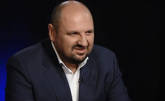 Суд визнав Розенблата потерпілим під час затримання у літаку працівниками НАБУ: документ Суд визнав Розенблата потерпілим під час затримання у літаку працівниками НАБУ: документ