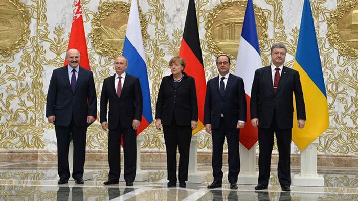 Авторитетні політики розповіли, чи можна вивести мінські угоди з глухого кута Авторитетні політики розповіли, чи можна вивести мінські угоди з глухого кута