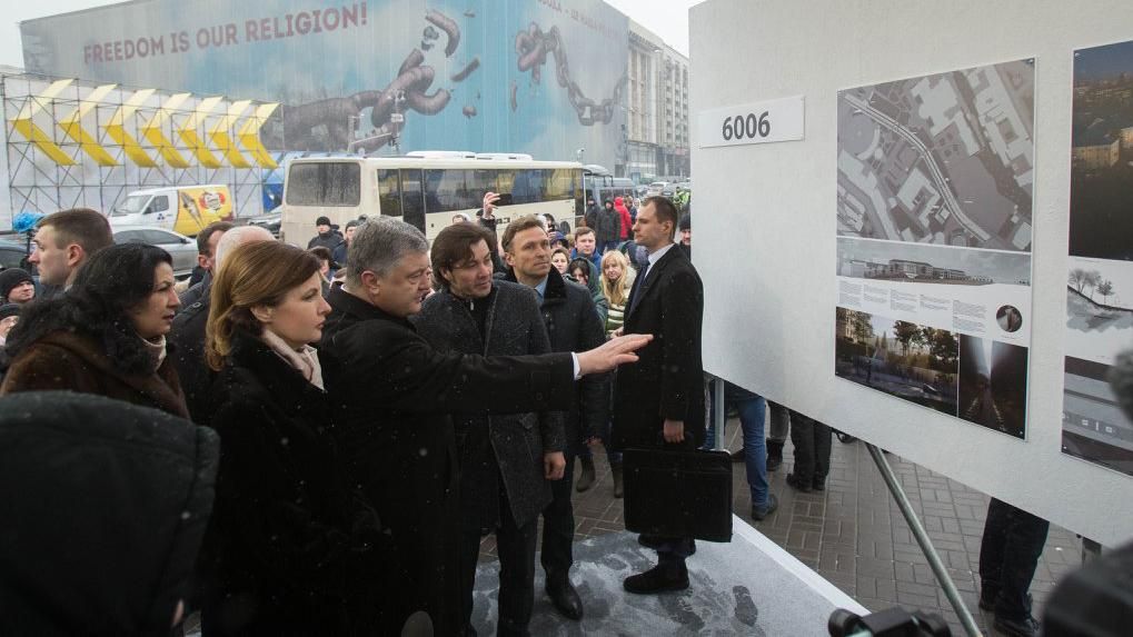 Порошенко показав проекти Меморіалу Героїв Революції