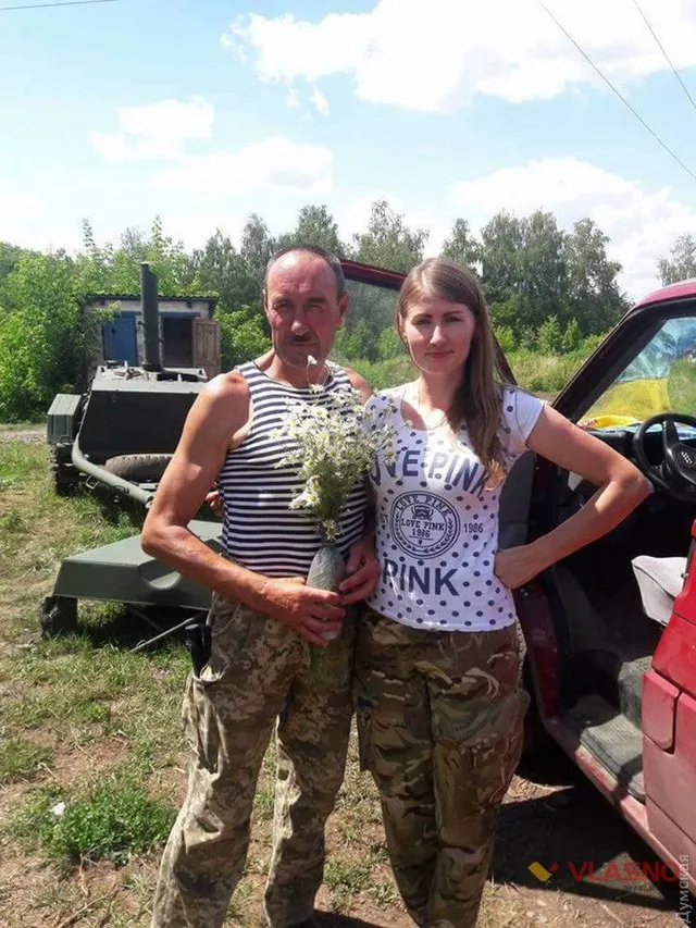 Сержант Василь Семченко із донькою Інною Сержант Василь Семченко із донькою Інною