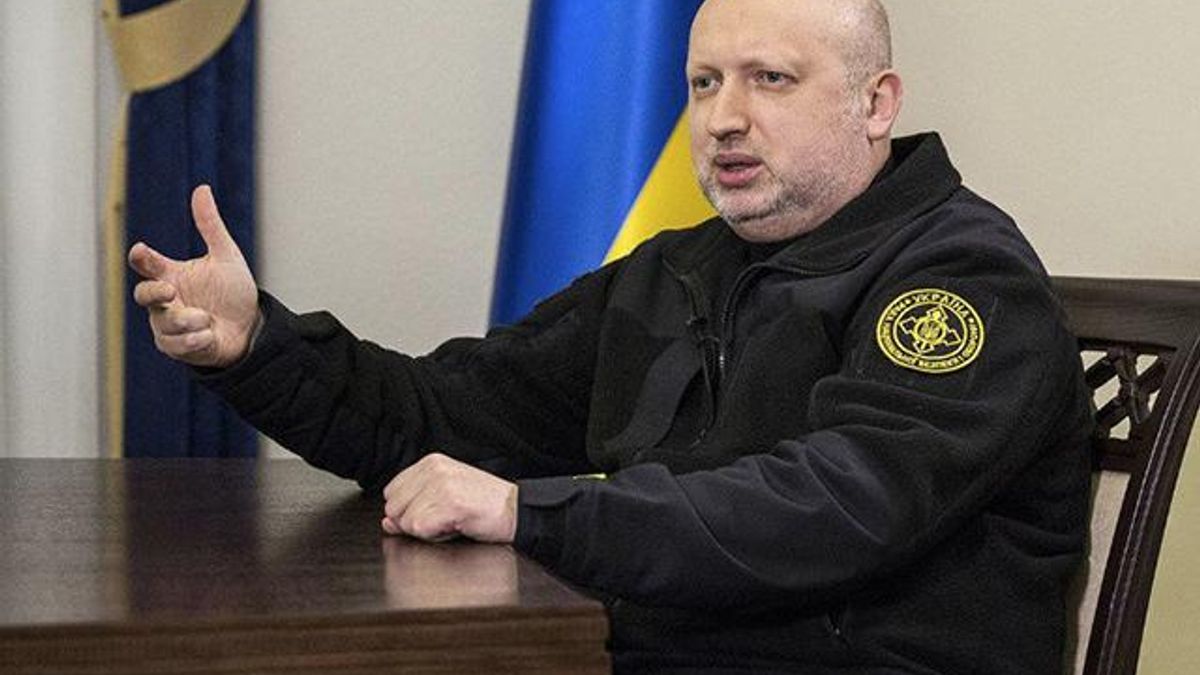 Турчинов пояснив, чому Україна не може оголосити війну Росії Турчинов пояснив, чому Україна не може оголосити війну Росії