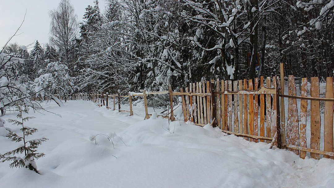 У Росії урочисто відкрили паркан із відходів У Росії урочисто відкрили паркан із відходів