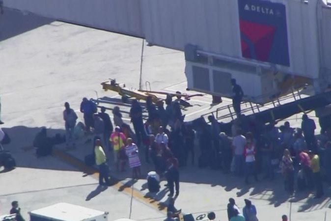 Стрельба в школе Флориды: Подозреваемый признался в преступлении Стрельба в школе Флориды: Подозреваемый признался в преступлении