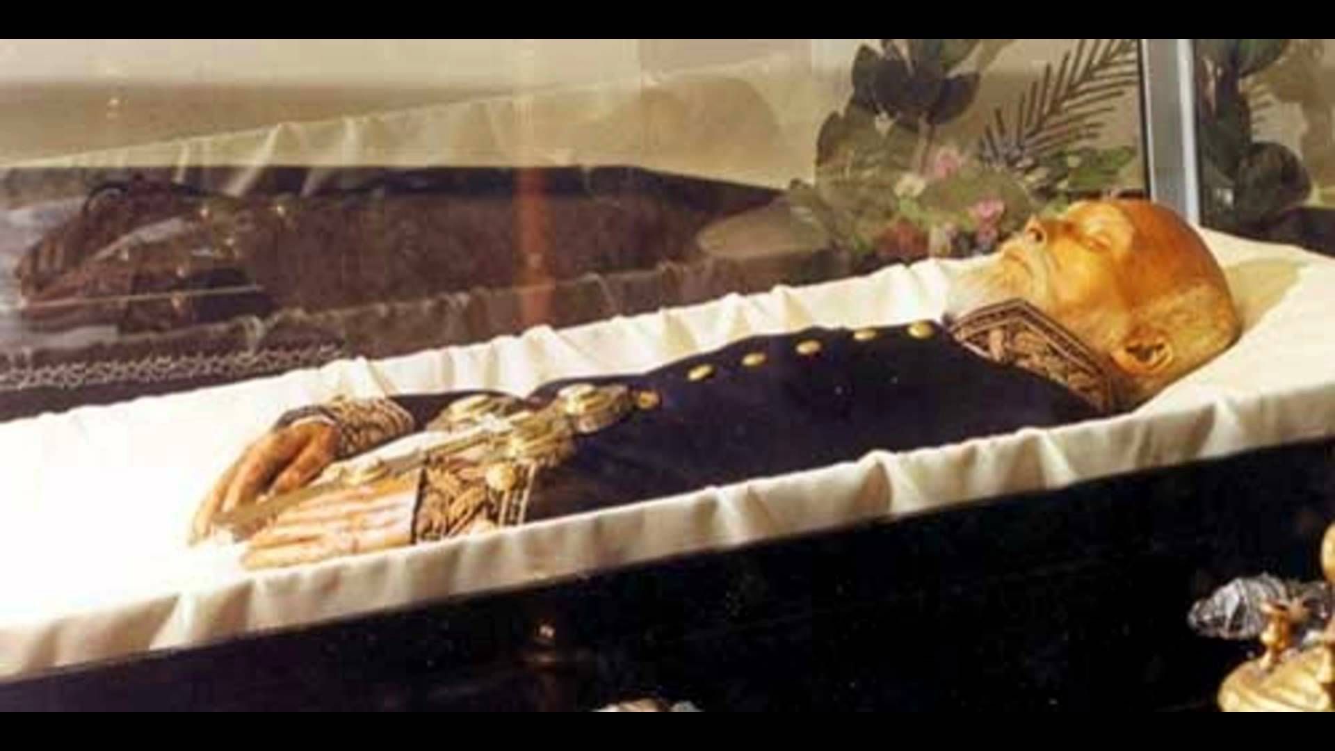 Ребальзамацію Пирогова проведуть за державний кошт Ребальзамацію Пирогова проведуть за державний кошт