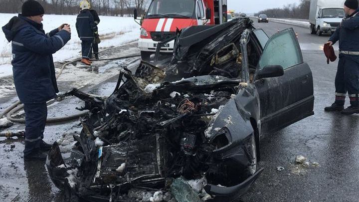 На Харківщині машина врізалася у вантажівку і спалахнула: багато загиблих
