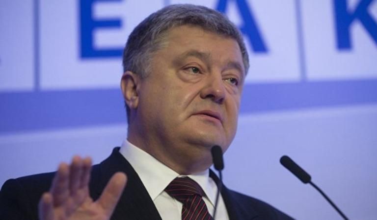 Война, которую ведет Россия, постепенно превращается в полномасштабную мировую, – Порошенко Война, которую ведет Россия, постепенно превращается в полномасштабную мировую, – Порошенко