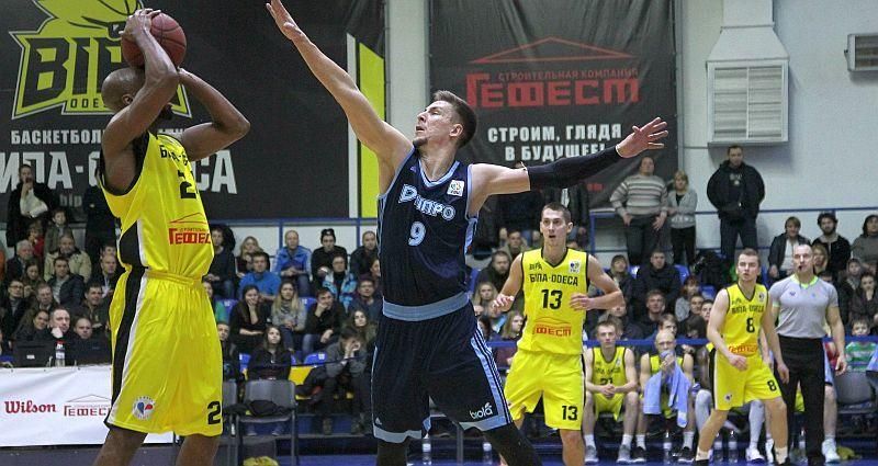 "Дніпро" зміцнив лідерство у баскетбольній Суперлізі