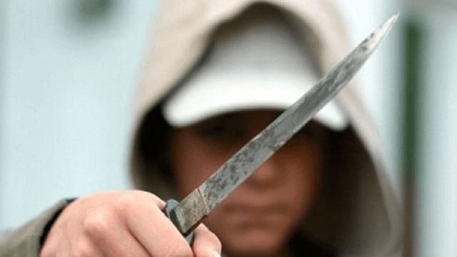 Кривавий злочин на Запоріжжі: чоловік зарізав десантника та жінку Кривавий злочин на Запоріжжі: чоловік зарізав десантника та жінку